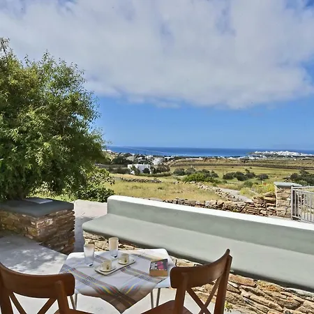 Avyes House Holiday home *